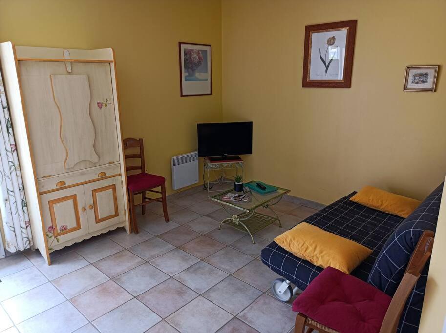 Anduze Gite Les Pins Au "Petit Clos Des Cigales" Massillargues-Attuech 외부 사진